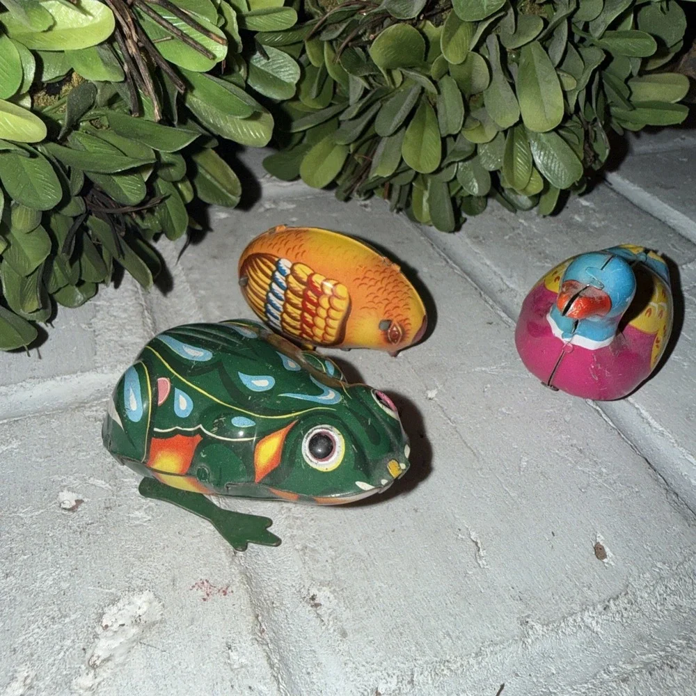 Early Chinese Tinplate Clockwork/Wind-Up Swimming Duck‎ Green Frog Yellow Chick